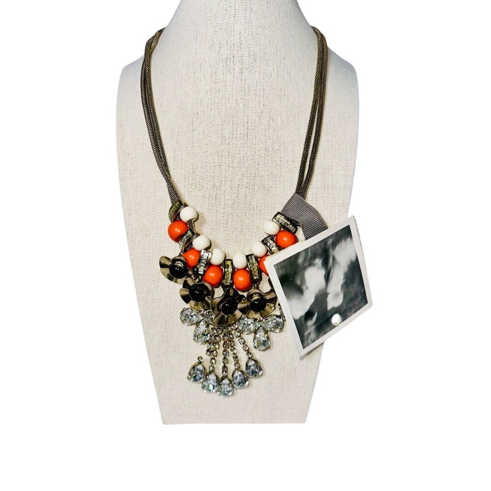 NWT ANTHROPOLOGIE Orange and White Statement Necklace - Picture 2 of 3